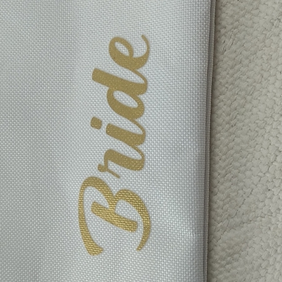 A Day to Remember Bridal waist pack by Sophi Bride in White 27 to 50 inches - Picture 2 of 6